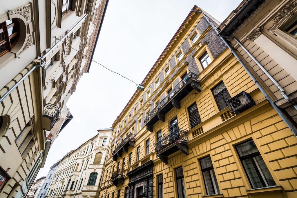 Urbana Hipster Downtown Budapeşte Dış mekan fotoğraf